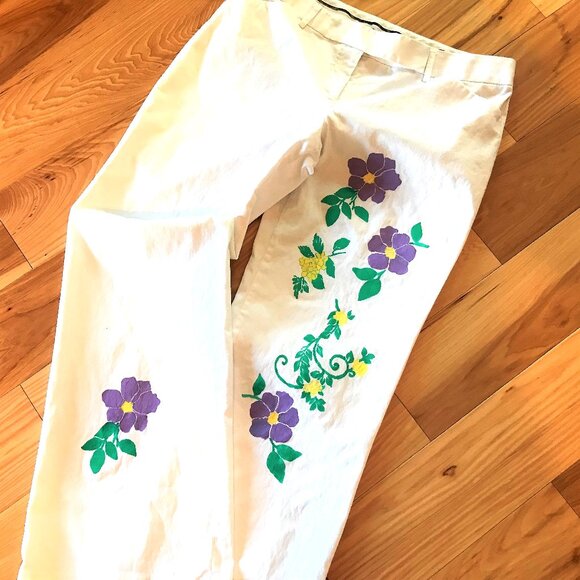 Upcycled Express White Pants, Painted Flowers, Funky Hippie Flared, Size 10 - Picture 1 of 13